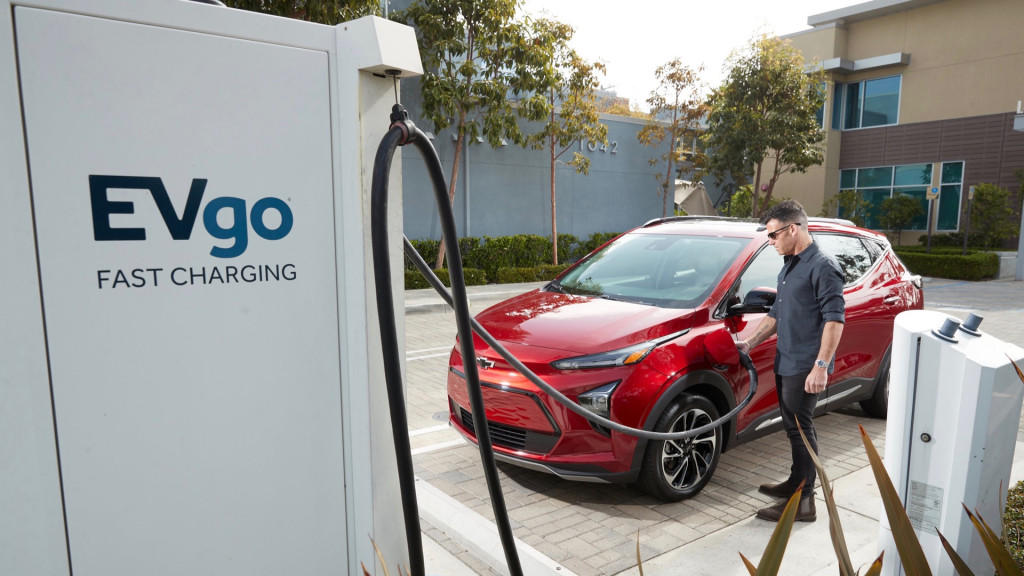 2022 Chevrolet Bolt EUV at EVgo fast charging station
