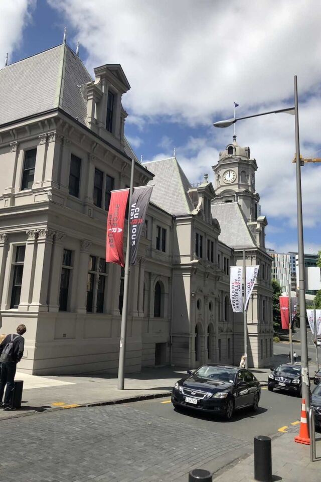 places to visit in auckland art gallery