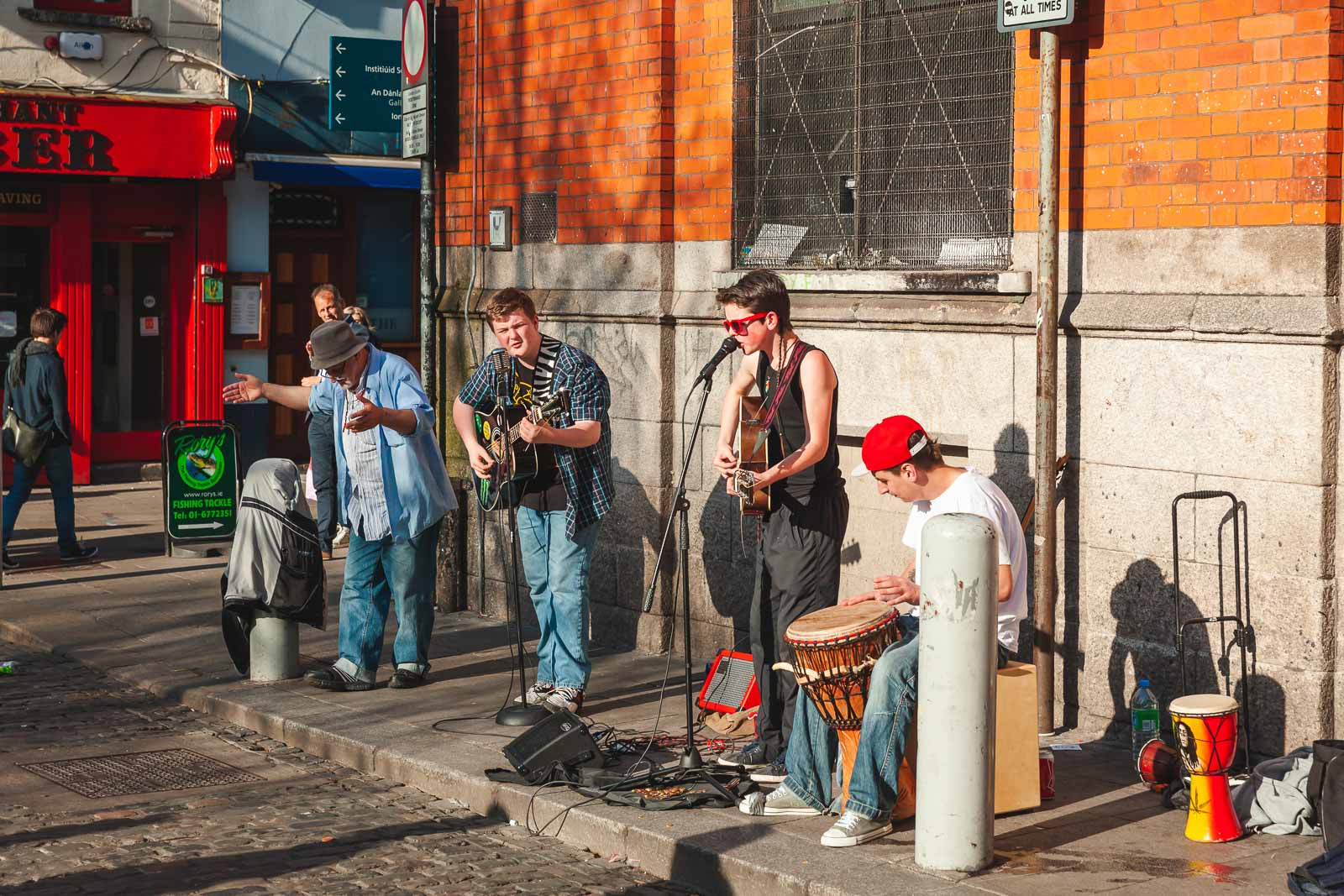 live irish music in dublin at Temple Bar